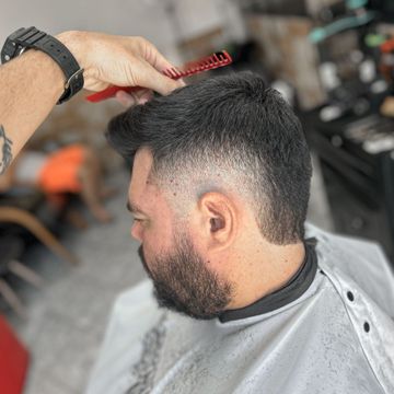 Corte social com risco lateral
