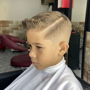 Degradê com barba alinhada